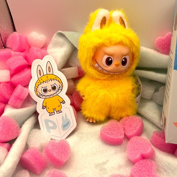 Labubu Accessories - 🎀 Pop Mart Labubu The Monsters Pin for Love Series “P”